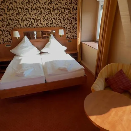 Oda ve Kahvaltı Friedchens An Der Moehne 3*